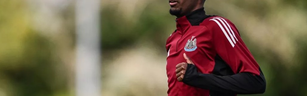 镜报：伊萨克将因为缺席对阵维拉的英超比赛而被罚款